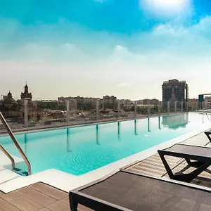 4* فندق Giralda Center