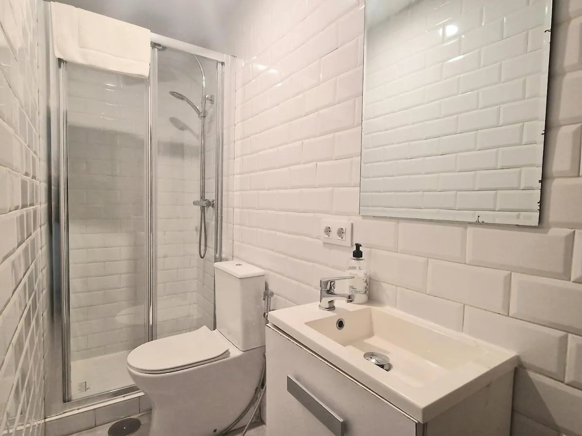 Nice 2-Bedroom Apartment In Downtown Seville Dionisio