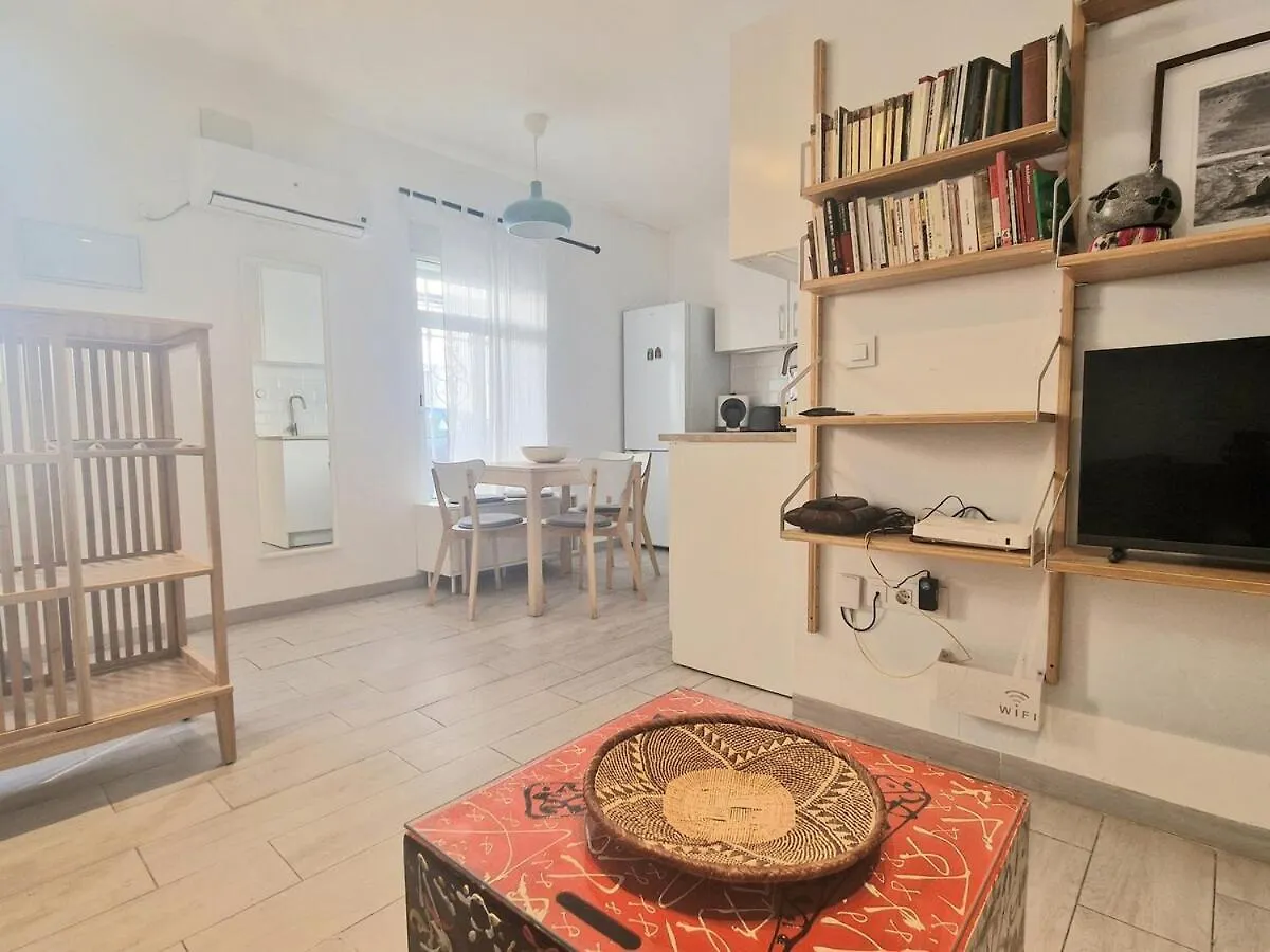 Nice 2-Bedroom Apartment In Downtown Seville Dionisio 0*,  Spain