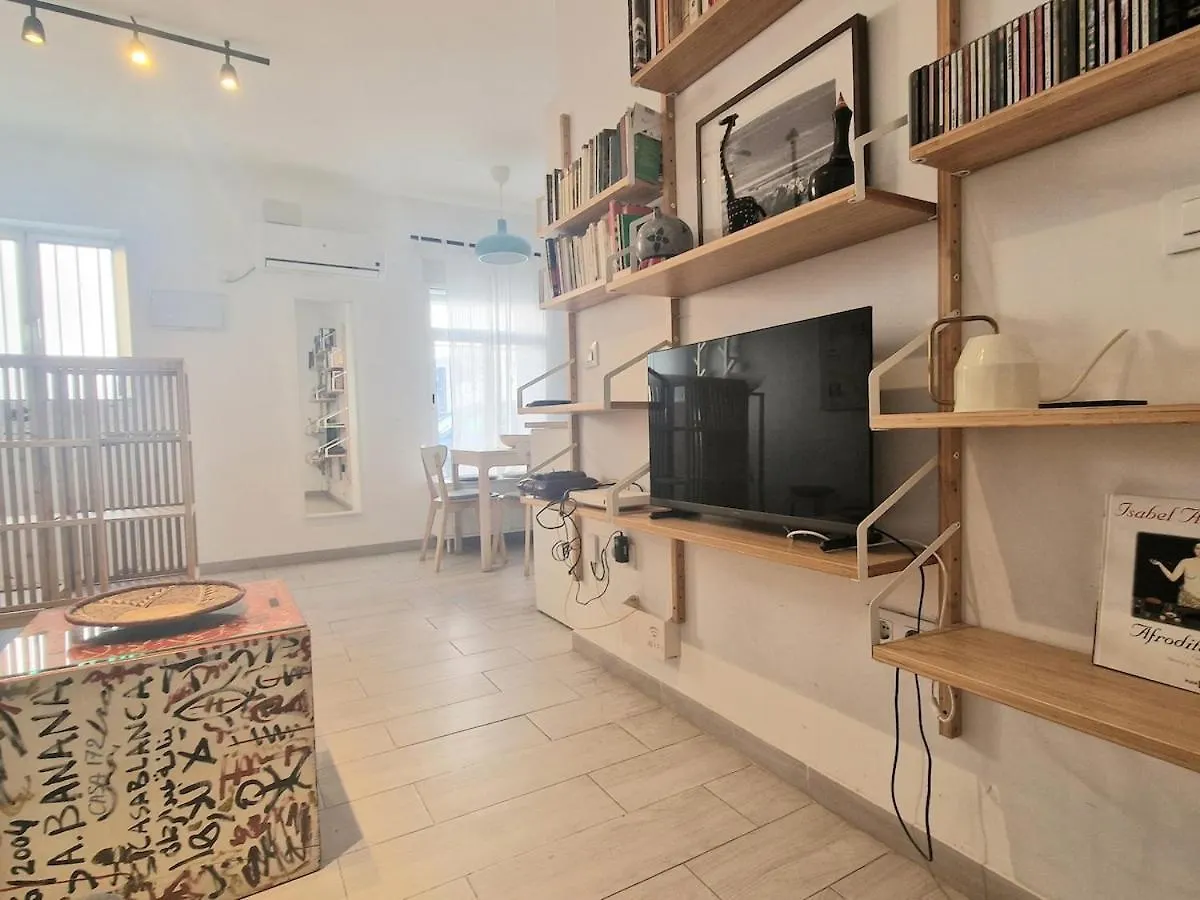 Nice 2-Bedroom Apartment In Downtown Seville Dionisio