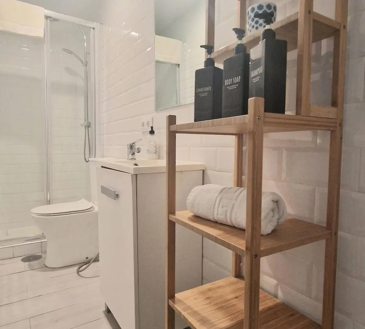 Nice 2-Bedroom Apartment In Downtown Seville Dionisio Spain