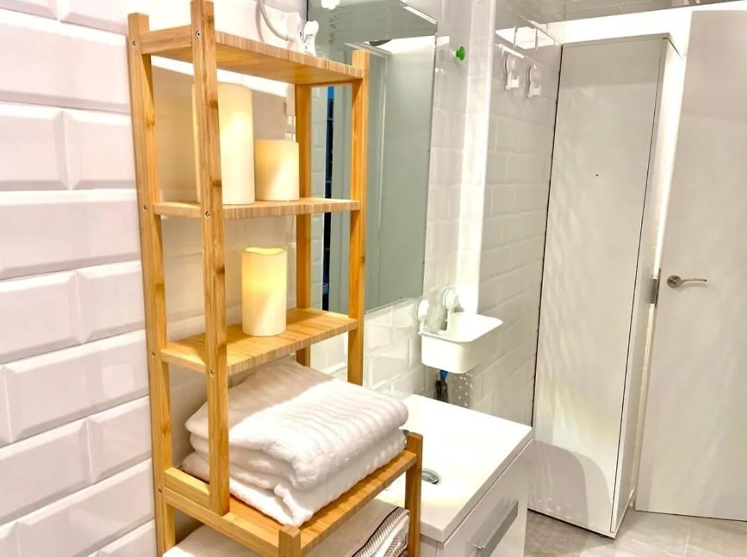 Nice 2-Bedroom Apartment In Downtown Seville Dionisio Spain