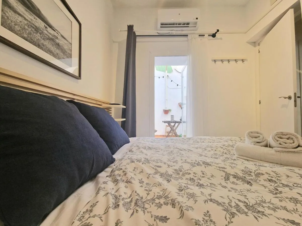 Nice 2-Bedroom Apartment In Downtown Seville Dionisio